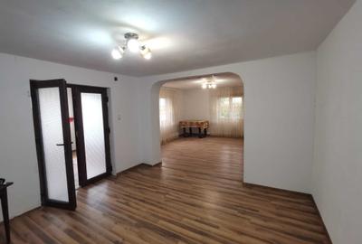Casă cu 4 camere în Central - 5