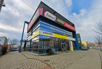Spațiu comercial, de 1,037 mp, în Fabric