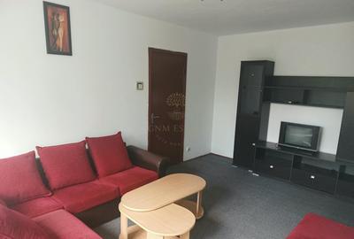 Apartament cu 3 camere semidecomandat, mobilat în Drumul Taberei