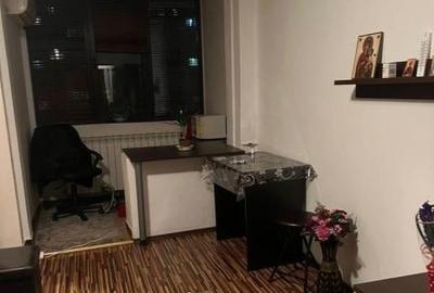 Garsonieră semidecomandată în Eroii Revoluției - 1