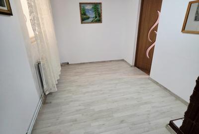Casă cu 6 camere cu Teren 557 Mp în Berceni - 42