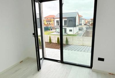 Casă cu Teren 511 Mp în Cristian - 2