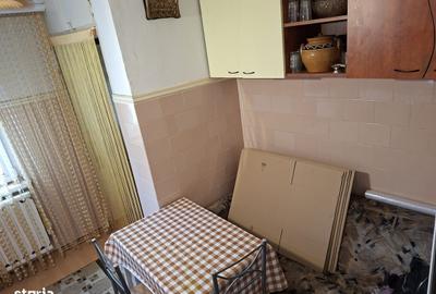 Apartament cu 2 camere semidecomandat în Prundu