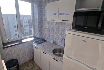 Garsonieră semidecomandată, mobilată în Titan - 5