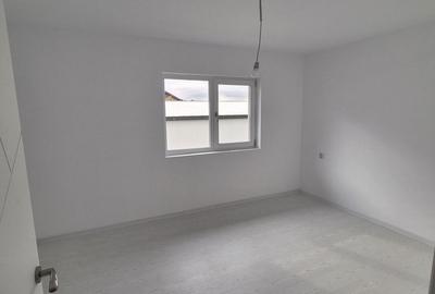 Casă cu 5 camere cu Teren 335 Mp în Vidra - 5