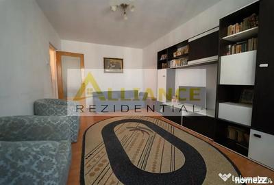 Apartament cu 3 camere decomandat în Tineretului