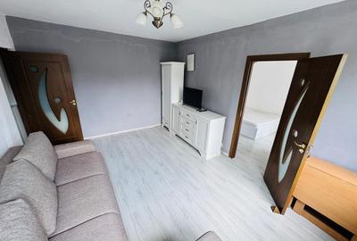 Apartament cu 2 camere semidecomandat în Zăvoi - 1