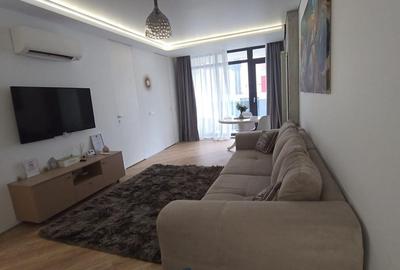 Apartament cu 2 camere decomandat în Tei