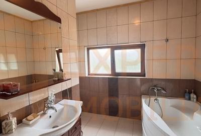 Casă individuală cu 4 camere cu Teren 300 Mp în Lazu - 5