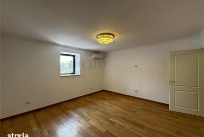 Casă cu 5 camere cu Teren 1000 Mp în Central - 20
