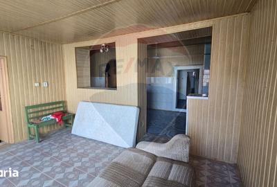 Casă cu 5 camere cu Teren 322 Mp în Central - 13