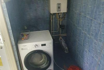 Casă cu 3 camere cu Teren 200 Mp în Central