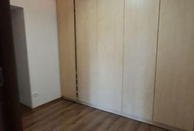 Apartament cu 3 camere decomandat în Central - 14