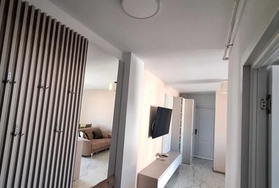 Apartament cu 3 camere decomandat în Cetate