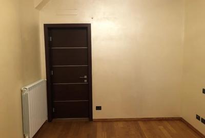 Apartament cu 4 camere semidecomandat, mobilat în Central - 2