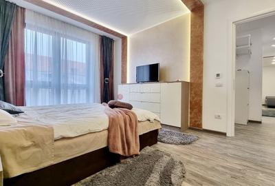 Apartament cu 3 camere decomandat în Brașovul Vechi - 2