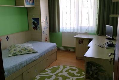 Apartament cu 3 camere decomandat în Central - 2