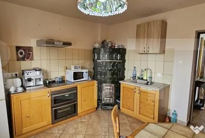 Casă cu 4 camere cu Teren 569 Mp în Central - 13