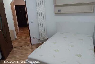 Apartament cu 2 camere decomandat în Nicolina
