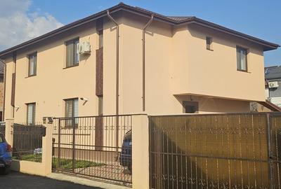 Duplex cu 4 camere cu Canalizare în Central - 19