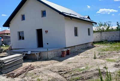 Casă cu 4 camere în Buturugeni - 2