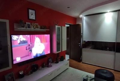 Apartament cu 2 camere decomandat în Decebal - 1