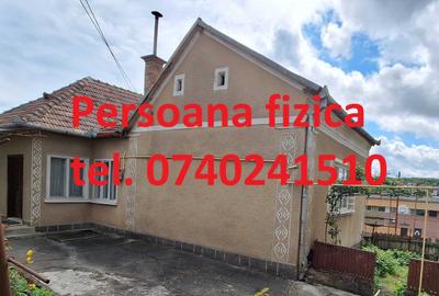 Casă cu 2 camere în Central