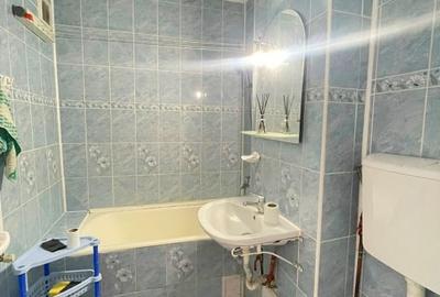 Apartament cu 2 camere decomandat în Podu Roș - 11