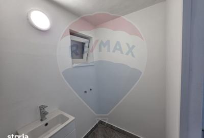 Spațiu comercial, de 80 mp, în Central