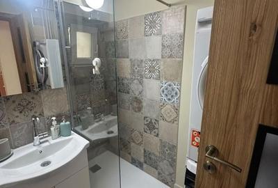 Apartament cu 3 camere decomandat în Lăpuș Argeș