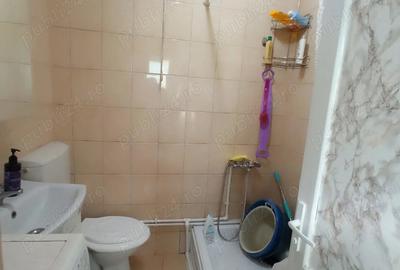 Casă cu 2 camere cu Teren 300 Mp în Central