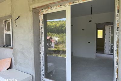Casă cu 2 camere cu Teren 764 Mp în Bascov - 2