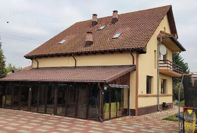 Casă cu 3 camere cu Teren 2000 Mp în Central