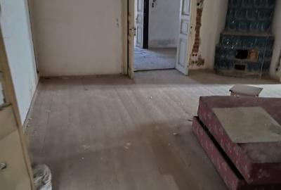 Casă individuală cu 5 camere cu Teren 400 Mp în Tineretului - 1