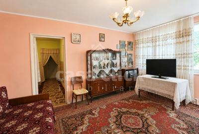 Apartament cu 4 camere semidecomandat în Țiglina 3