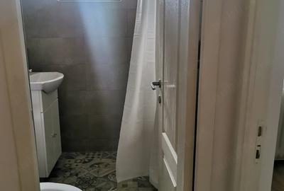 Apartament cu 3 camere semidecomandat în Simeria - 3