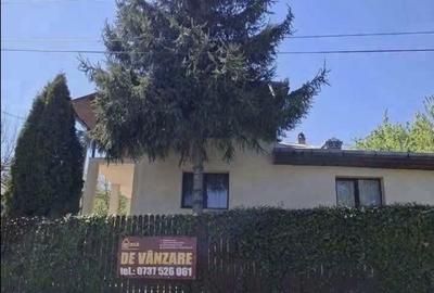 Casă cu 4 camere cu Teren 864 Mp în Central