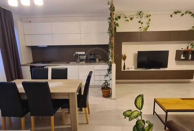 Apartament cu 3 camere semidecomandat, mobilat în Florești