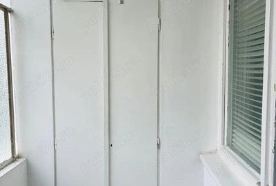 Apartament cu 3 camere semidecomandat în Central - 1