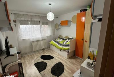 Apartament cu 3 camere în Sud