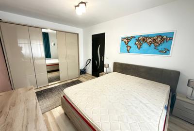 Apartament cu 4 camere semidecomandat în Baza 3