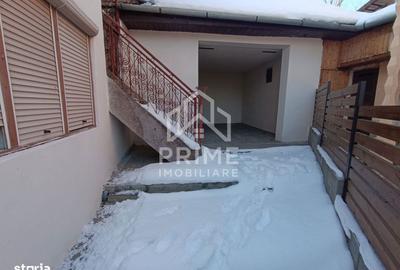 Casă cu 4 camere cu Canalizare în Central - 1