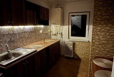 Apartament cu 2 camere semidecomandat în Gară