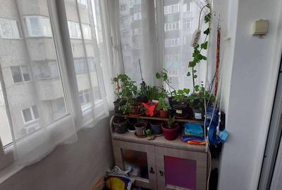 Apartament cu 3 camere decomandat în Păcurari - 1
