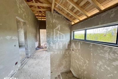 Casă cu 6 camere cu Teren 1103 Mp în Ciurila