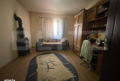 Casă cu 4 camere în Central - 2