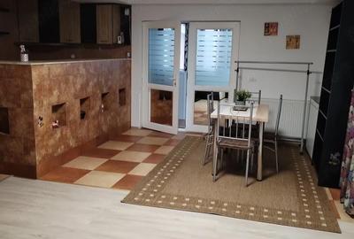 Apartament cu 2 camere semidecomandat în Apărătorii Patriei - 2
