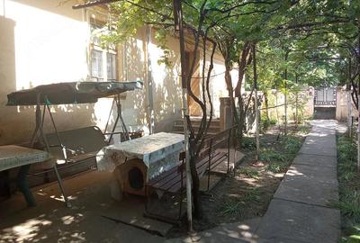 Casă cu 6 camere cu Teren 914 Mp în Poiana Mare - 4