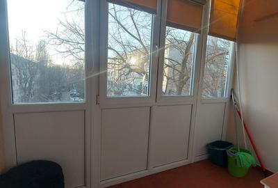 Apartament cu 3 camere semidecomandat în Brâncoveanu - 3