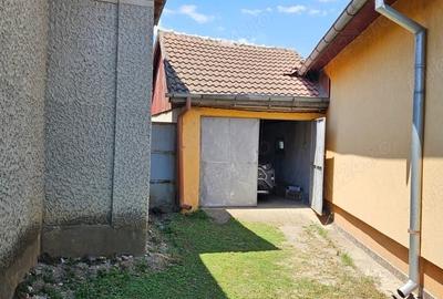 Casă cu 5 camere în Caracal - 1